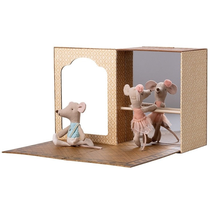 Maileg Balletmuis in Dansstudio