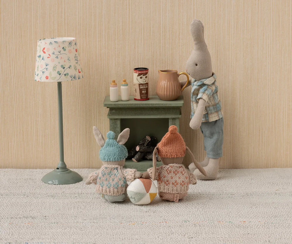 Winter Bunny Micro Brown Rose