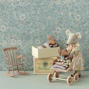 Maileg Sleepy Wakey Baby Mouse in Luciferdoosje - Blauw