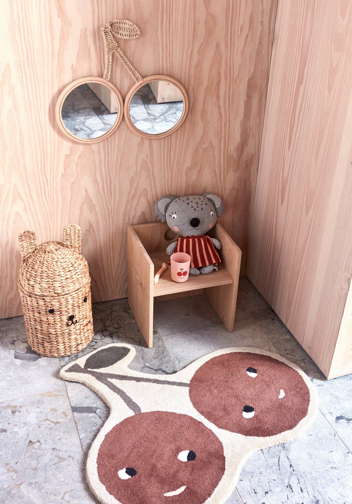 Kersen rotan wandspiegel