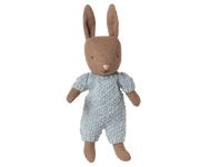 Maileg Rabbit Micro Brown - Blauw gebreid pakje