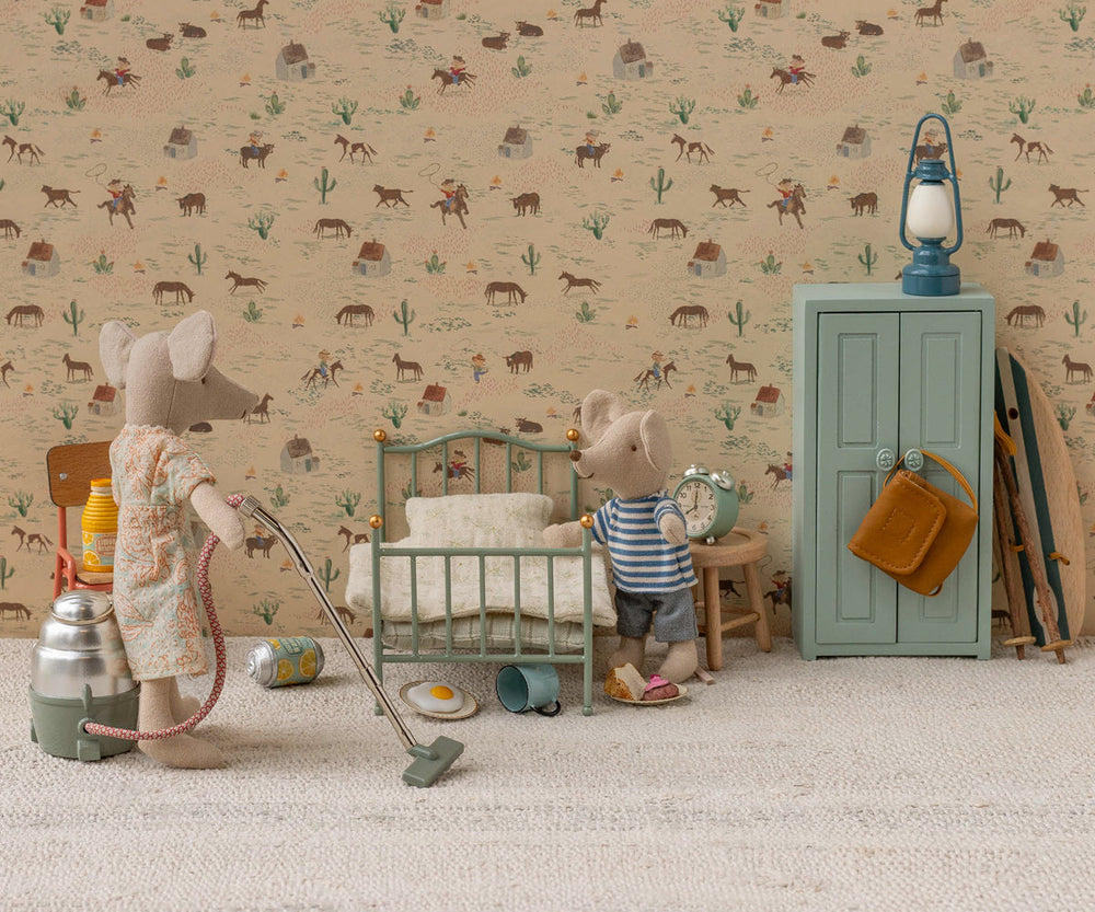 Maileg Vintage Single Bed Mouse - Mint