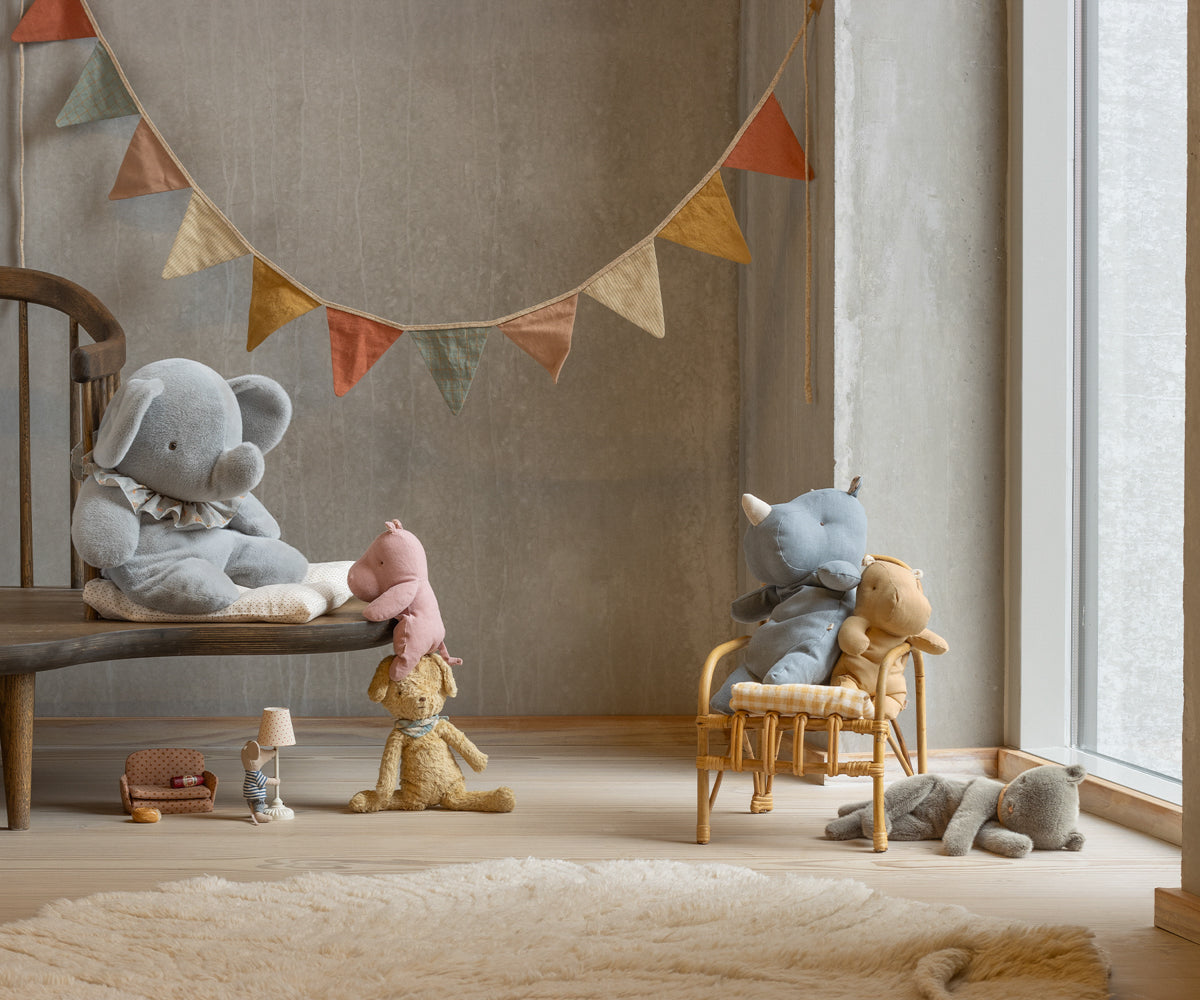 Maileg Sleeping Kitten Plush Grey (Medium)