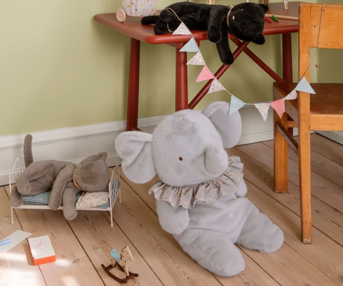 Maileg Sleeping Kitten Plush Grey (Medium)