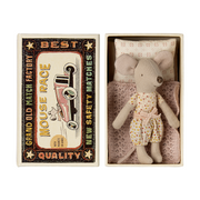 Maileg Kleine Zus Muis In Box - 11 cm