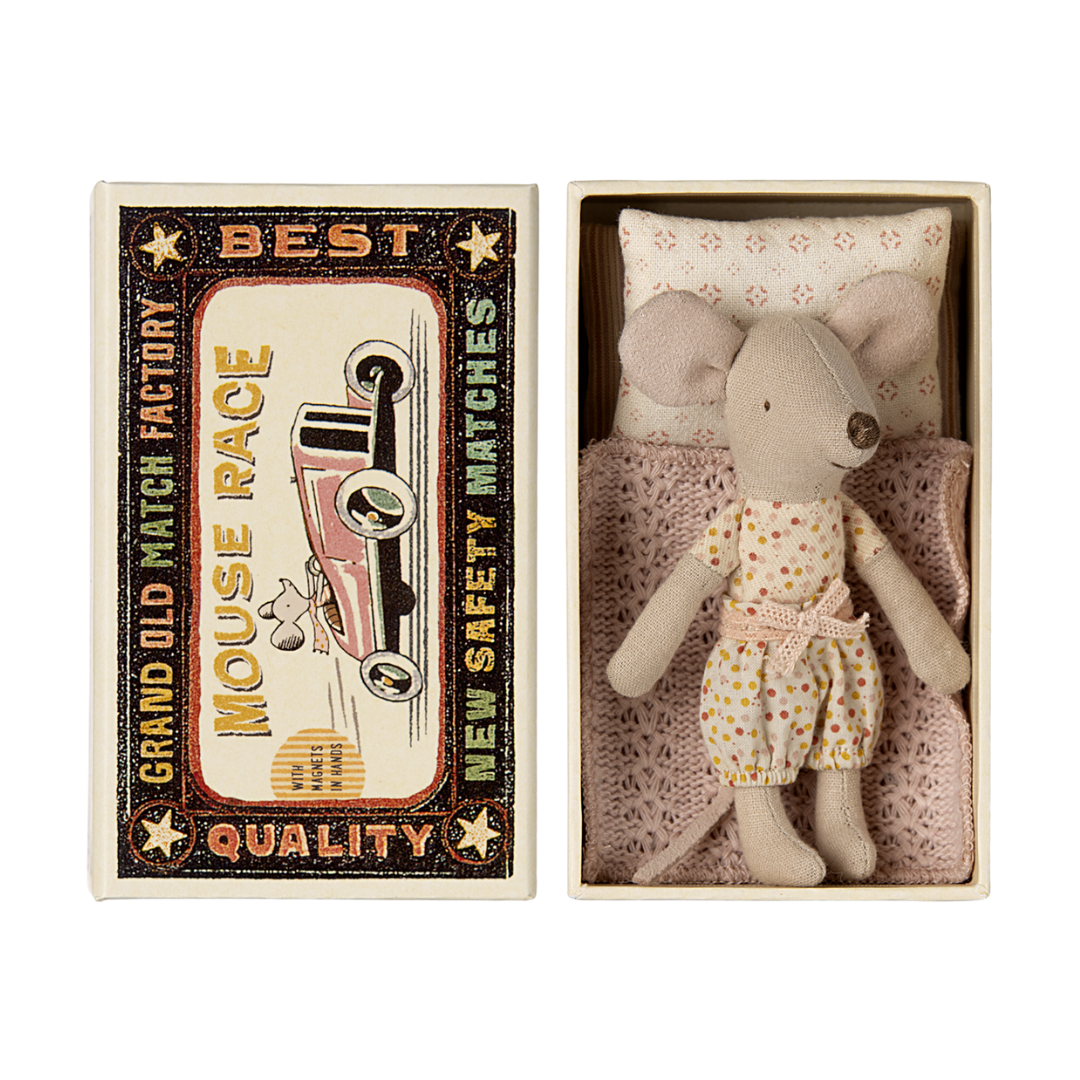 Maileg Kleine Zus Muis In Box - 11 cm