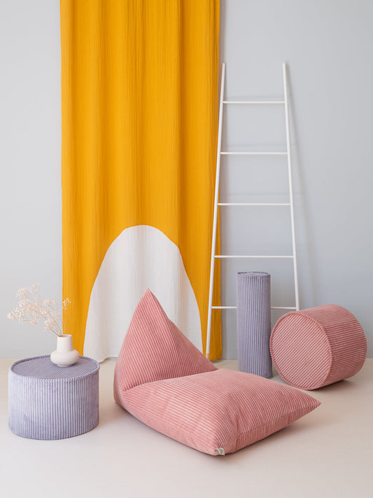 Roze mousse grote ligstoel